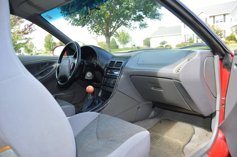 Illustration for article titled For $600, Could This 1994 Ford Probe Be Your Lockless Monster?